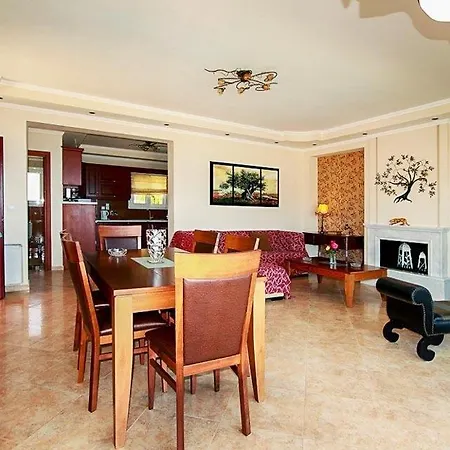 Villa Agios Stefanos Avlioton Sleeps 6 Pool Air Con